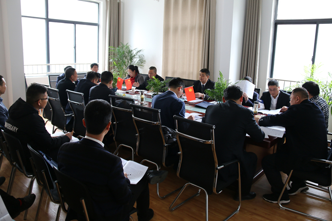 公司紀(jì)委書記、工會主席參加第三代表團(tuán)討論